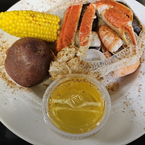 snow crab, shrimp, clams, mussels, scallops, corn on the cobb, potatoes, old bay, and melted butter